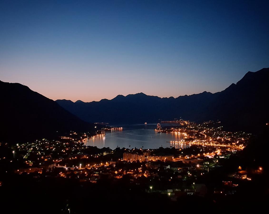Kotor Bagus - Cozy Boutique Old Town Studio With Seaview Terrace Ngoại thất bức ảnh