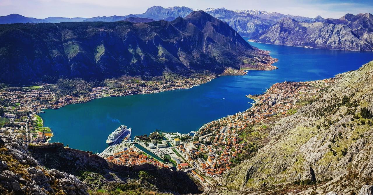 Kotor Bagus - Cozy Boutique Old Town Studio With Seaview Terrace Ngoại thất bức ảnh