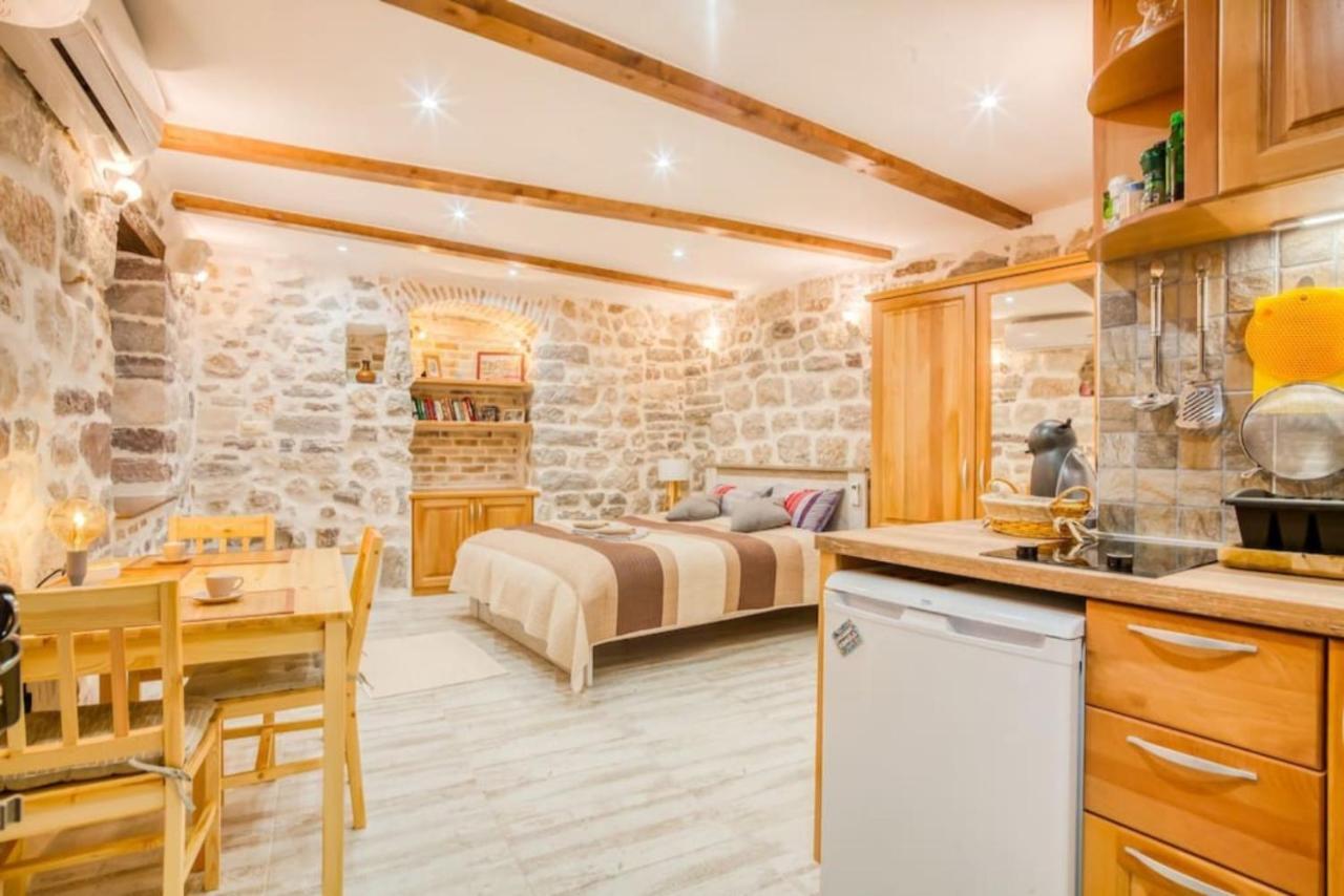 Kotor Bagus - Cozy Boutique Old Town Studio With Seaview Terrace Ngoại thất bức ảnh