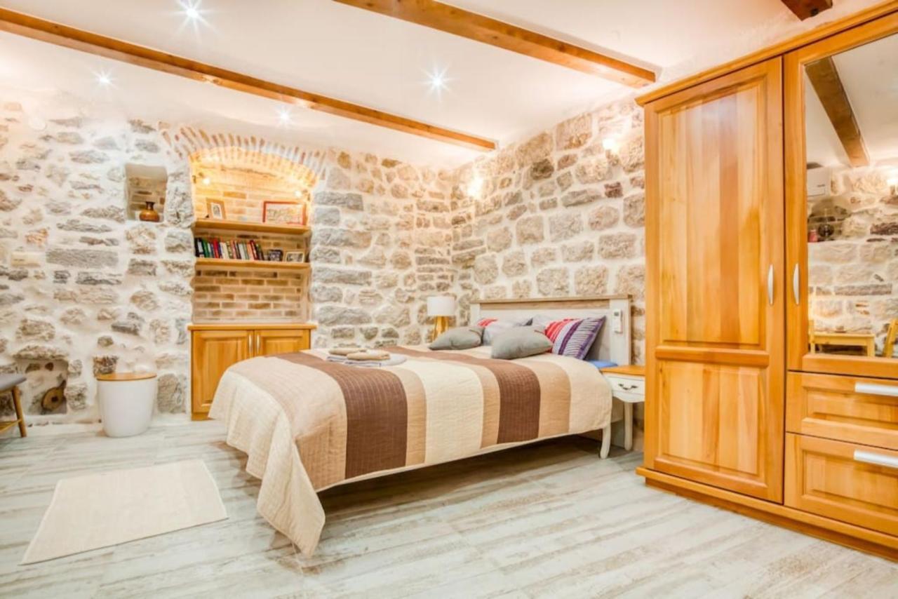 Kotor Bagus - Cozy Boutique Old Town Studio With Seaview Terrace Ngoại thất bức ảnh