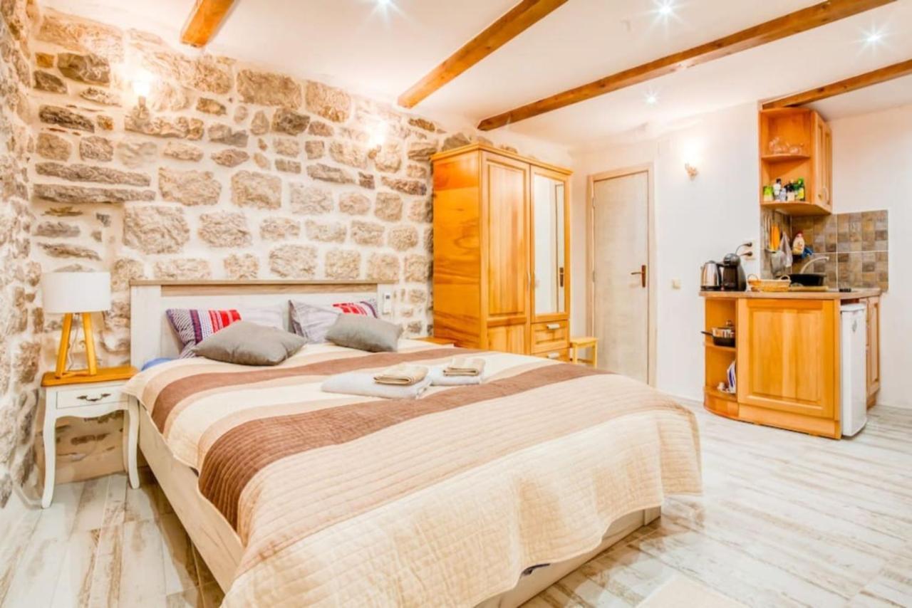 Kotor Bagus - Cozy Boutique Old Town Studio With Seaview Terrace Ngoại thất bức ảnh