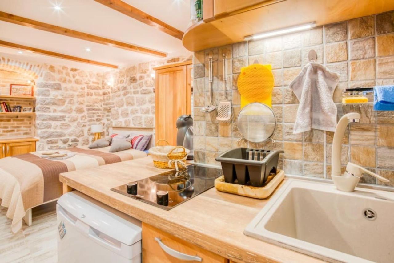 Kotor Bagus - Cozy Boutique Old Town Studio With Seaview Terrace Ngoại thất bức ảnh
