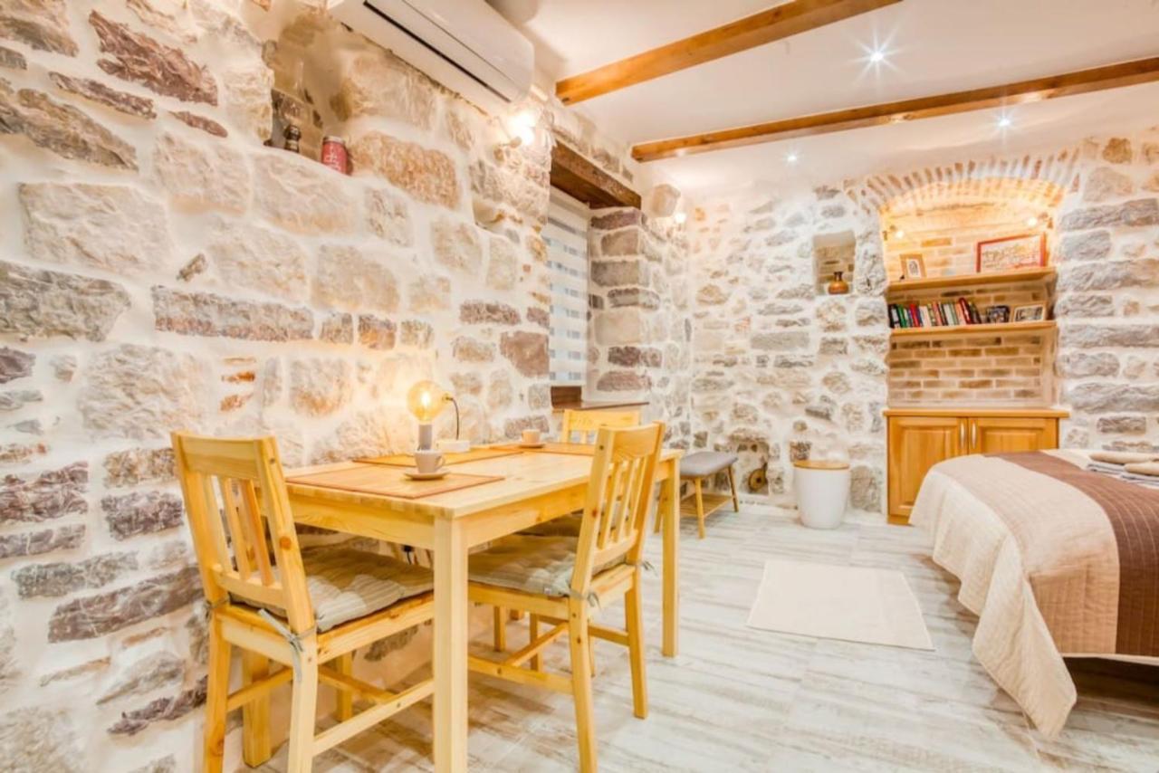 Kotor Bagus - Cozy Boutique Old Town Studio With Seaview Terrace Ngoại thất bức ảnh